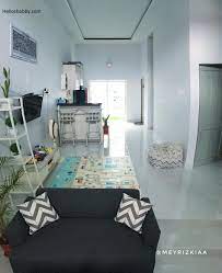 Luasnya ruangan bisa membuat kita kalap meletakkan banyak barang di dalamnya, akibatnya ruangan jadi terlihat penuh dan sesak. 7 Inspirasi Penataan Rumah Mungil Tanpa Sekat Tetap Nyaman Meski Terbatasnya Luas Bangunan Helloshabby Com Interior And Exterior Solutions