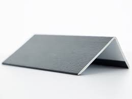 Nous sommes également en mesure de vous proposer des pièces en différents coloris, notamment en blanc et en. Cornieres Pvc Gris Anthracite 60x40