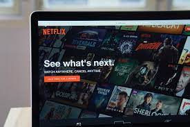 The 85 best movies on netflix right now (may 2021) david tennant joins terry pratchett adaptation 'the amazing maurice' 'a quiet place part ii' final trailer is coming tomorrow, per a new teaser 35 Best Comedy Series On Netflix To Watch Right Now 2020 Beebom
