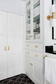 Amazing gallery of interior design and decorating ideas of glass linen cabinet in bedrooms, bathrooms, entrances/foyers by elite interior designers. Pin On Bathrooms