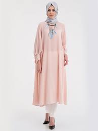 Armine Salas Tunik Modelleri Moda Tesettur Giyim Moda Stilleri Tunik Giyim