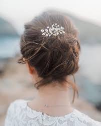 Therefore, he we have gathered most stunning short wedding hairstyles you will love in 2020. 28 Gorgeous Wedding Hairstyles For Short Hair This Year