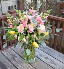 Tall Arrangement With Eucalyptus Snap Dragons Lisianthus Roses Tulips And Alstroemeria Fresh Flowers Arrangements Flower Arrangements Alstroemeria