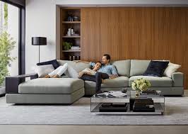 Best prices on 37760 hotels in malaysia, book accommodation in kuala lumpur, penang, johor bahru malaysia is a muslim country so would recommend bringing a couple of bottles from duty free as it's a simple hotel but its cleanliness, sparkling common bathrooms, a nice common living room. King Living 8 Reasons You Ll Be Living Like A King Expatgo