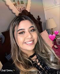 Beautiful face👑 @lupiitaa.xx . Search🔎: Milan Green 💚  💕www.prettyfabulouz.com💕