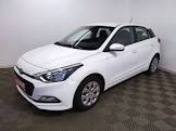 Hyundai-i20-(2015)-