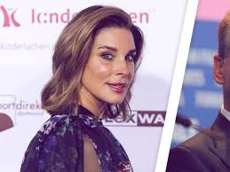 Junge Promi-Großeltern: 12 Stars, die früh Oma & Opa wurden