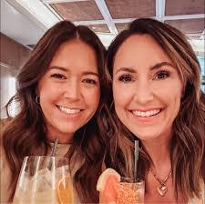 Holly Mynk's Instagram, Twitter & Facebook