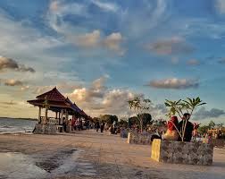 Wisata pantai topejawa kab.takalar sulawesi selatan. Pesona Keindahan Alam Pantai Topejawa Takalar Serasa Di Kuta Bali Travellink Indonesia