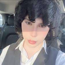 Donna Red's Instagram, Twitter & Facebook