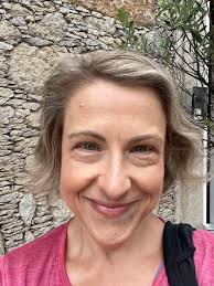 Seeking a skilled videographer/photographer to capture lifestyle photos and  videos while I'm in Costa Rica. I'll be in the La Fortuna area from August  29 to September 3. Any recommendations would be