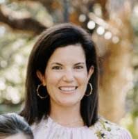 Leigh Nix's Instagram, Twitter & Facebook