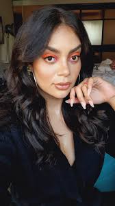 Tess Holmes Makeup Artist