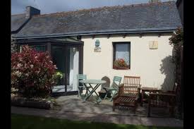 Near the town of tréguier, the situation is ideal for visiting the cotes d'armor , including the pink granite coast, the island of bréhat, the furrow of talbert, the. Chambre Brehat Le Jardin De Goasmeur Avec Veranda Coin Cuisine Paimpol Bretagne Chambre D Hotes A Paimpol Clevacances