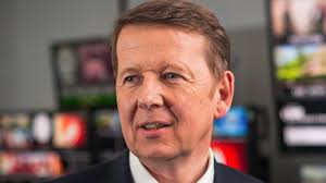 Bill Turnbull: Former BBC Breakfast presenter dies aged 66