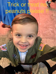 HAPPY HALLOWEEN ! Funny stuff … We took the kids out for trick or treating  at Brickell City Centre shopping plaza. Many of the stores give out candy.  ￼my wife and I