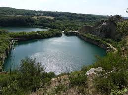 Available in a wide range of styles, colors & fabrics. Kolding 25 08 2019 Schmalfeld 01 09 2019 100mc