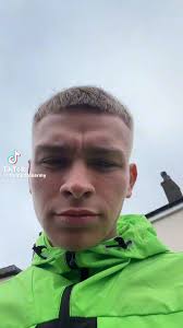 @HoodedClaw1974's video Tweet