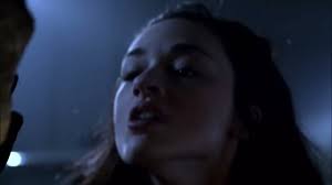 Teen Wolf 2x10 Allison vs Kanima (Jackson) Allison get venom Matt is  looking at her No one can't.