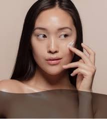 Kosmetikerin Cornelia Brandt buchen