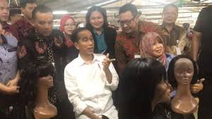 Dadi artha adalah agen produk keuangan yang sedang berkembang dan secara profesional telah mendapatkan lisensi untuk melakukan penjualan. Jokowi Terkejut Saat Diberi Tahu Wig Produk Pabrik Di Banjarnegara Ini Dipakai Madonna Tribun Solo