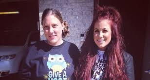 Chelsea is best known for her acting skills as a television reality star, a. Teen Mom 2 Star Chelsea Houska Instagrams Baby Bump Follows Healthy Diet Workout During Pregnancy