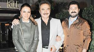 24 temmuz 1977, sivas), türk besteci, şarkıcı ve şarkı sözü yazarı. Duet Haberini Orhan Baba Verdi Magazin Haberleri