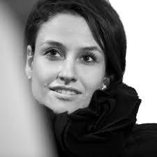 Angela Piscitelli's Instagram, Twitter & Facebook