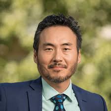 Dr. Daniel H Hwang, M.D.