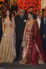 All the pictures and videos you missed from Isha Ambani and Anand Piramal's  celebrity-studded wedding celebration | Vogue India