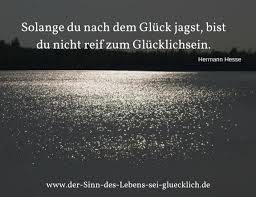 In diesem fachbeitrag geht es um den sinn des menschlichen lebens nach hannah arendt. Gluckszitate 17 Wundervolle Zitate Mit Fotos Die Glucklich Machen