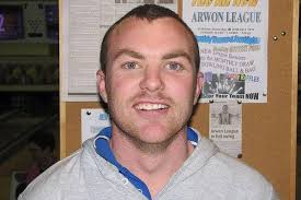 Arnott moves into top position