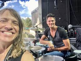 Here is some footage from a recent corporate show for The National Air  Traffic Controllers Association with my band Ben Mauro & The Radio Rockets.  This band features the amazing rhythm section