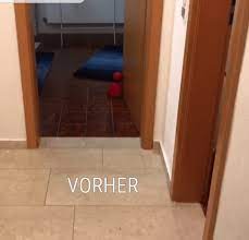 Scheußlich überstrichene fliesen überspachteln also ich lasse demnächst meine fliesen verputzen und habe von hagalith eine quarz brücke genommen der als haftgrund dient. Fliesen Einfach Fugenlos Uberspachteln Der Gestaltungsmaler