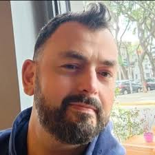 Tú podrías simular ser más inteligente