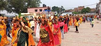 Giridih News : पचंबा में 135 वर्षों से हो रही है मां दुर्गा की आराधना,  परंपरा के अनुसार नवरात्र के दिन निकाली गई भव्य कलश यात्रा - City News  Giridih