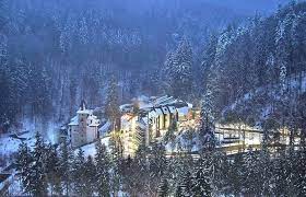 Vălenii de munte cazare revelion | oferte revelion 2021. Revelion 2021 Munte Slanic Moldova Hotel Dobru Pico Mar Travel