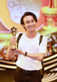 Vinh danh 3 giải thưởng đầu tiên. Iabu Wvtf8bt1m