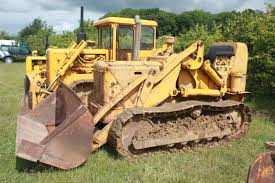 Cat offers wheel loaders in various sizes and loading capacities from 0,9 m³ to 44 m³. Caterpillar 933 Crawler Loader Tractor Construction Plant Wiki Fandom