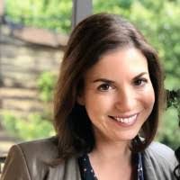 Julie Fulton's Instagram, Twitter & Facebook