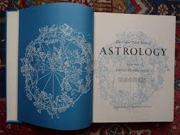An intimate portrait by pete souza, $29, amazon. The Coffee Table Book Of Astrology John Lynch Buch Antiquarisch Kaufen A02ehfu601zzj
