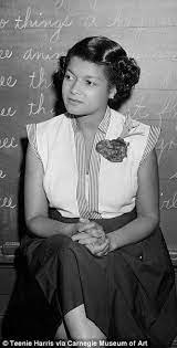 Photographer S Archive Spotlights Women S Hairstyles From The 40s African American Hairstyles African American Women Women