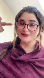 Hik shakhs🖤@Azra fatima #سنگت_ویڈیو_وائرل_کریسو_آپ_ہیں🥀🌼🙈✨🎇  #saraikistatus #trendingsong #foryoupage #foryoupage #saraikisong  #pleasetiktokteamviralvideo💯 #saraiki #heer #heer4351