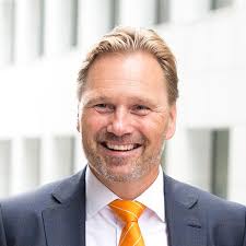 Roger Mortensen's Instagram, Twitter & Facebook