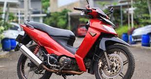 Check spelling or type a new query. Nostalgia Kawasaki Zx130 Motor Bebek Unik Yang Tangkinya Ada Di Depan Gridoto Com