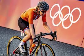 Clancy, 36, is the most successful team pursuit rider in history, having won gold at every olympics since beijing 2008. Dofemczstmepam