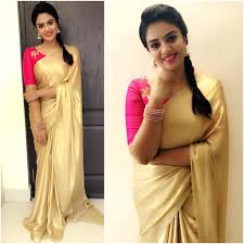Black And Gold Combination Blouse Designs Classy Women Sreemukhi In Duta Couture S Outfit Gold Saree Makes Sreemukhi Look Royal Make Up Nookeshhair Raju 25 A Saree Trends Trendy Sarees Set Saree