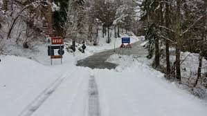 Palaghiaccio di vipiteno crolla sotto la neve. Palaghiaccio Di Vipiteno Crollato Sotto Il Peso Della Neve