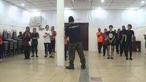 Apakah ice breaker itu ? Malaysia Corporate Fun Team Building Ice Breaking Games Youtube