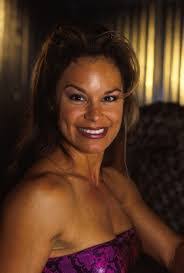 Lisa Ivory's Instagram, Twitter & Facebook